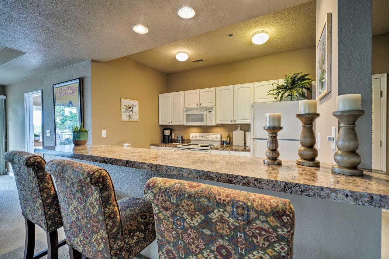 Waterfront Lake Ozark Condo With Deck And Pools 外观 照片