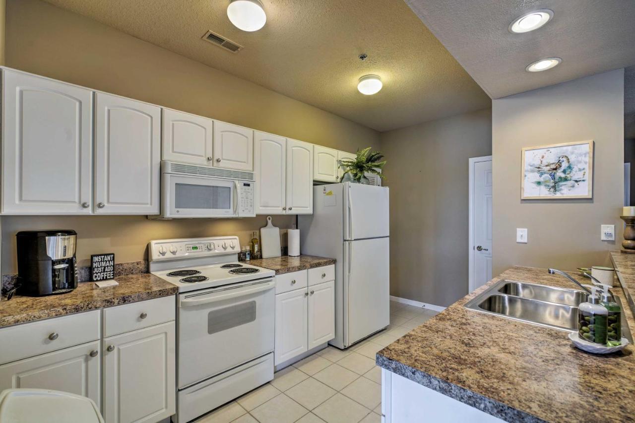 Waterfront Lake Ozark Condo With Deck And Pools 外观 照片