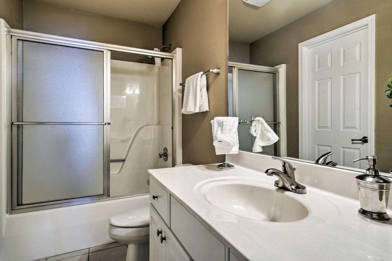 Waterfront Lake Ozark Condo With Deck And Pools 外观 照片